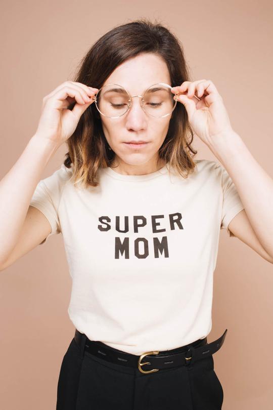 Super Mom tee - women