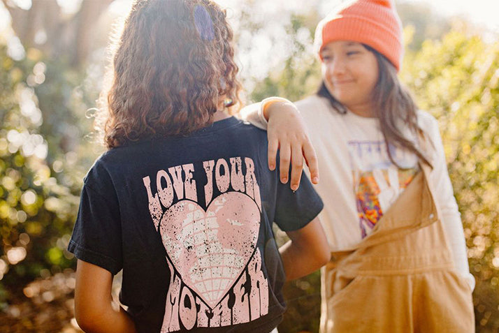 Tiny Whales | Love your mother - tee